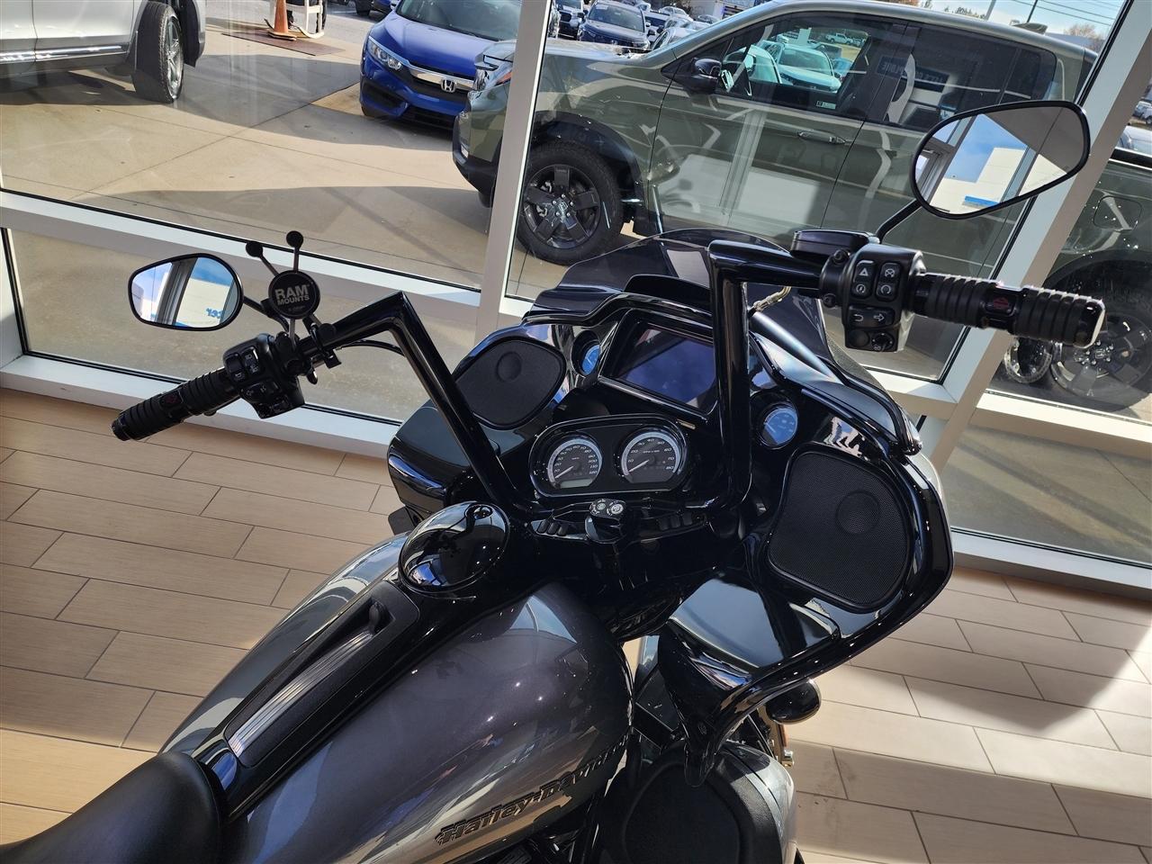 Harley-Davidson FLTRK  2021