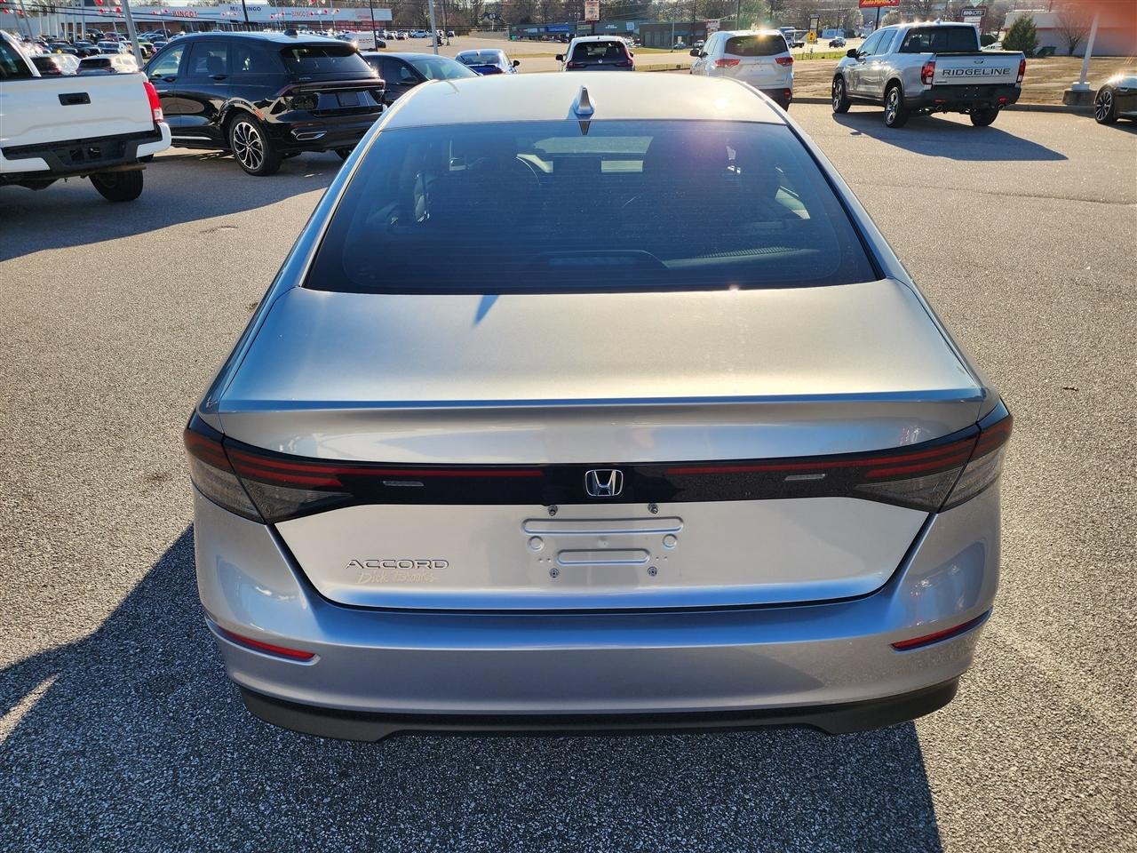 Honda Accord LX 2024