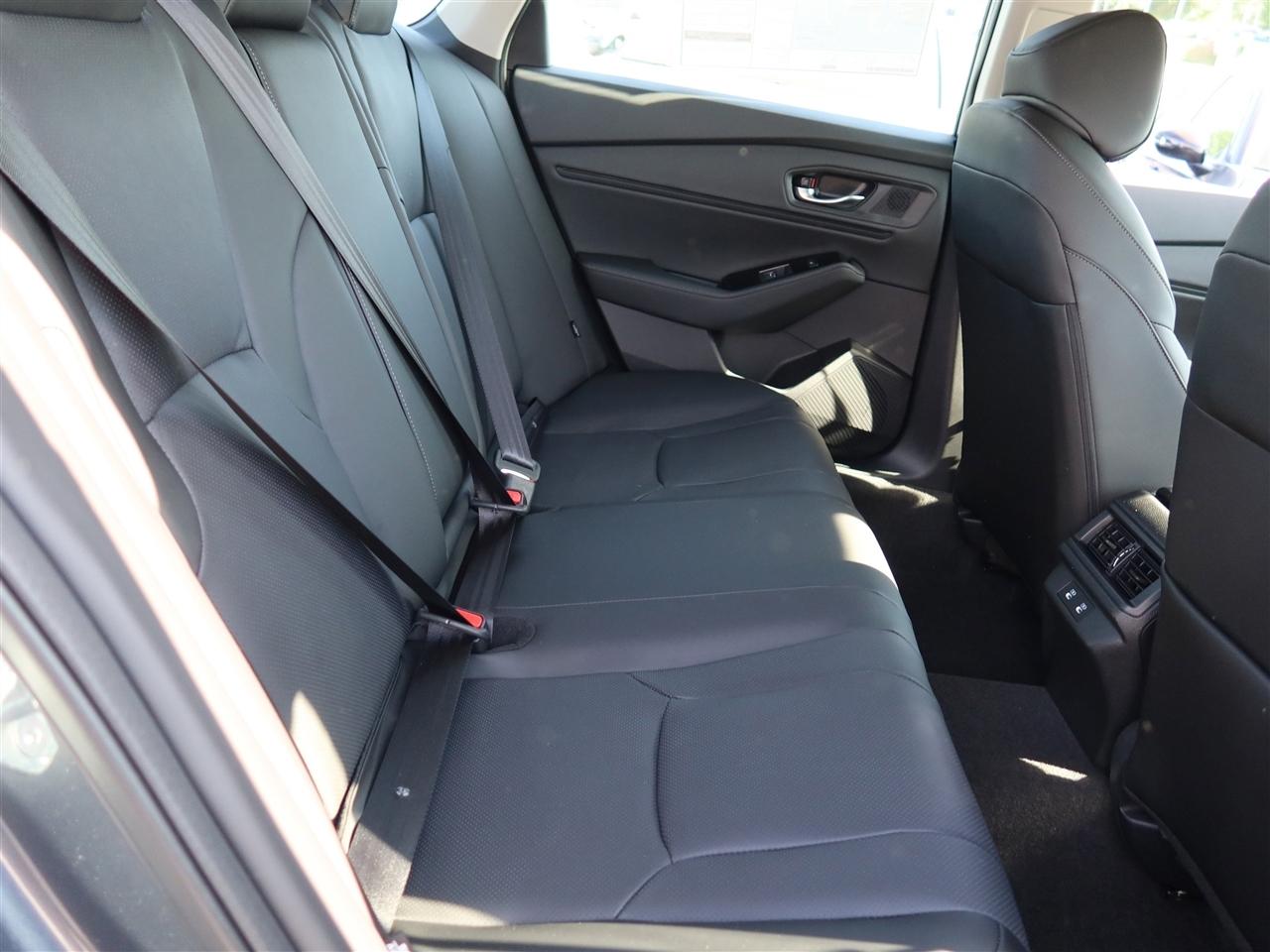 Honda Accord Touring Hybrid 2026