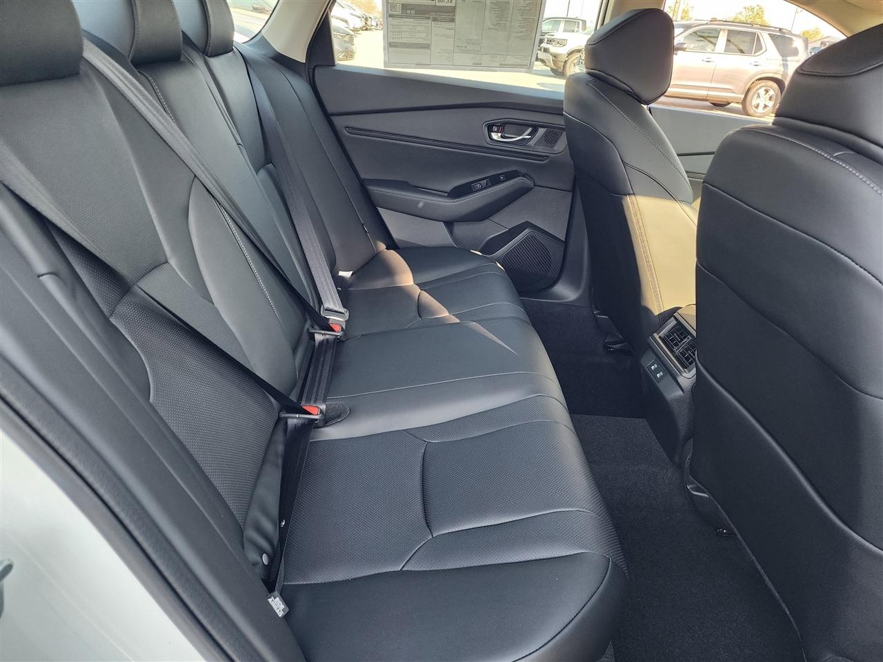 Honda Accord Touring Hybrid 2026