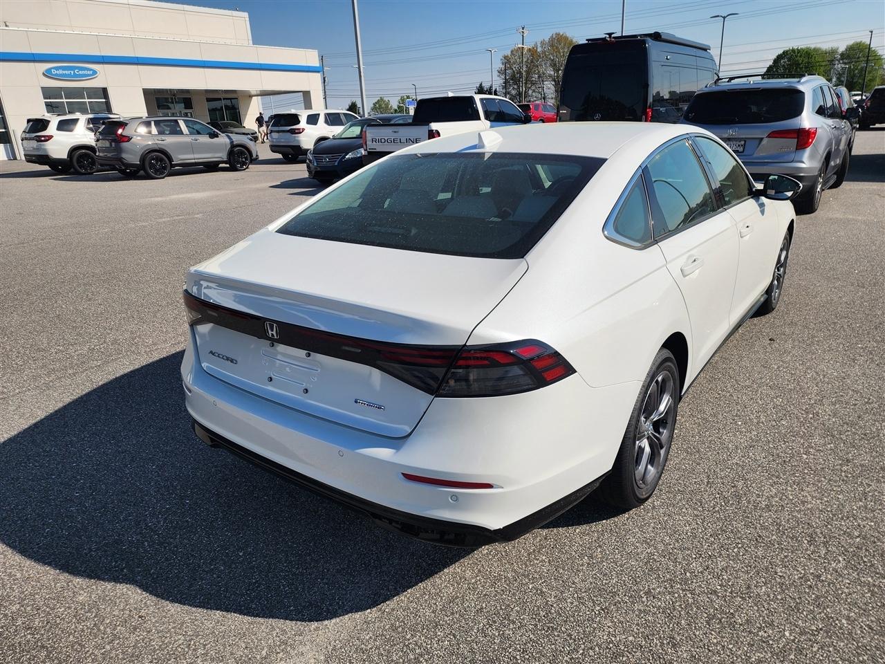 Honda Accord EX-L Hybrid 2026