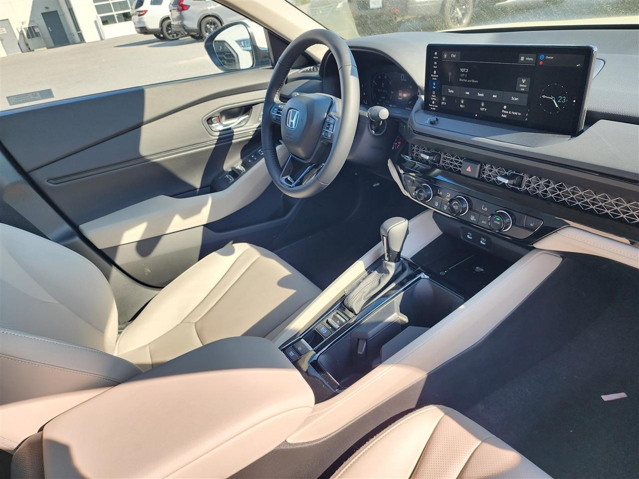 Honda Accord EX-L Hybrid 2026