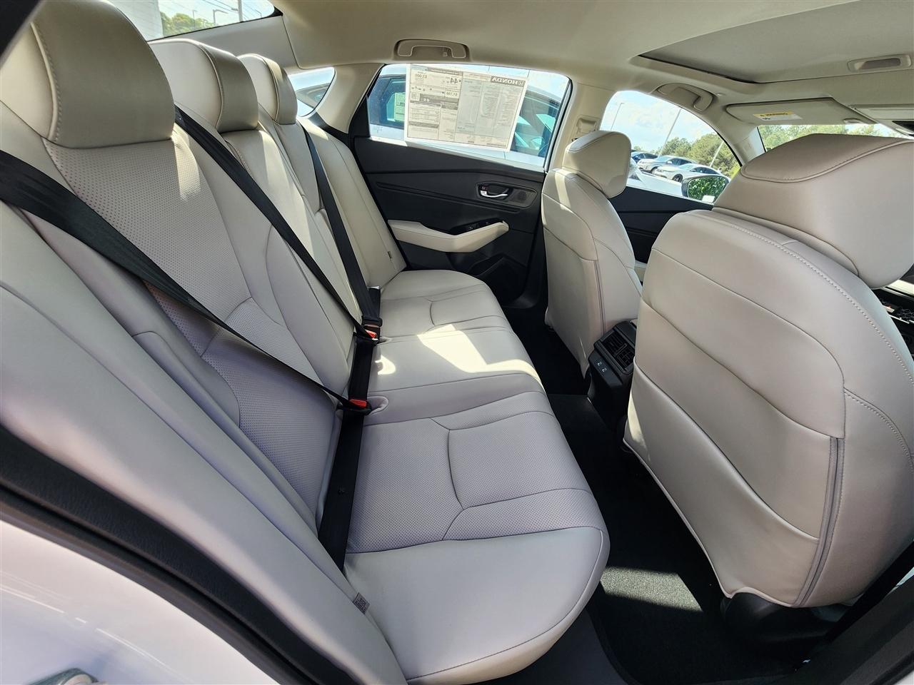 Honda Accord Touring Hybrid 2026