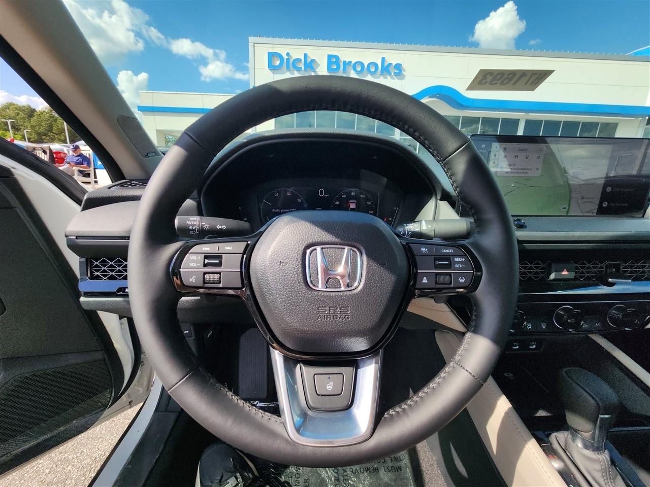 Honda Accord Touring Hybrid 2026