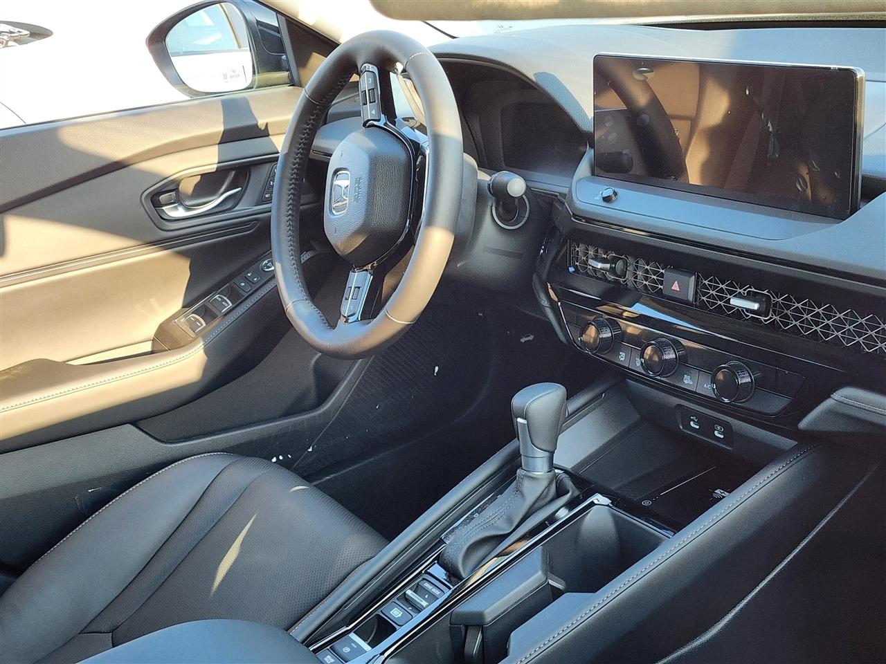 Honda Accord Touring Hybrid 2026