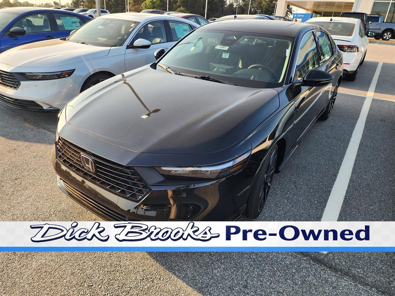 Honda Accord Touring Hybrid 2026