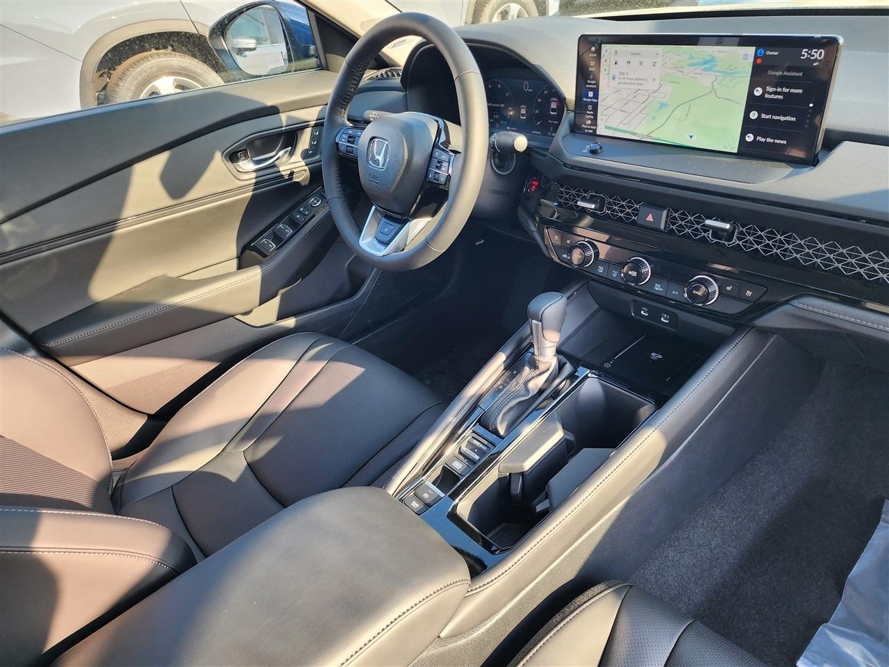 Honda Accord Touring Hybrid 2026