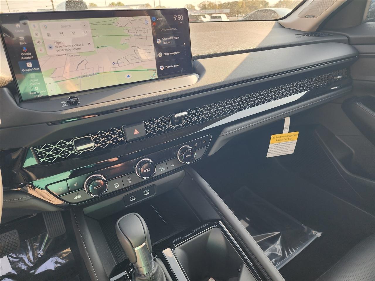 Honda Accord Touring Hybrid 2026