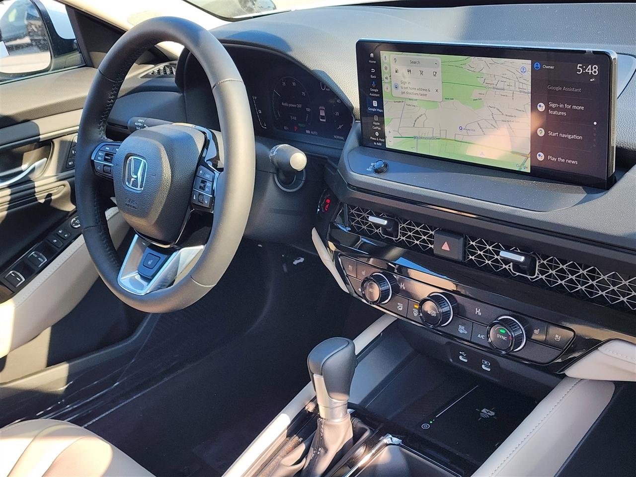 Honda Accord Touring Hybrid 2026