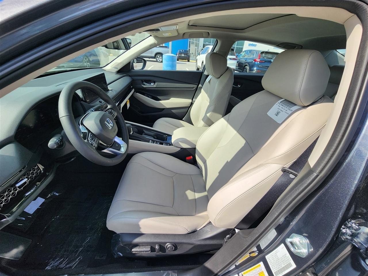 Honda Accord Touring Hybrid 2026