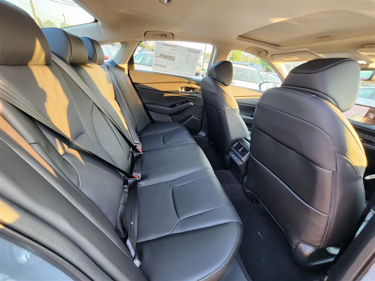 Honda Accord Touring Hybrid 2026