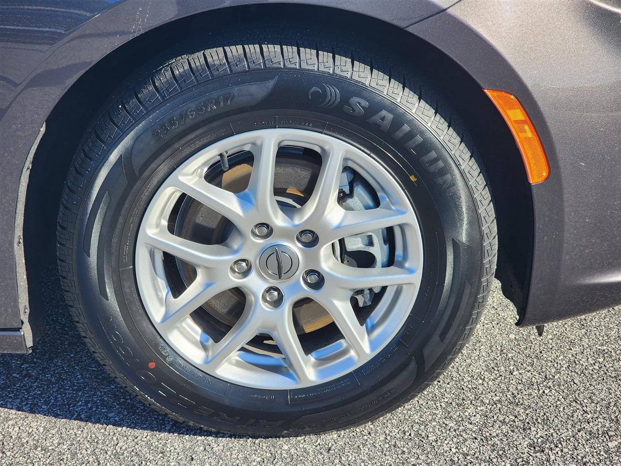 Chrysler Pacifica Touring L 2023