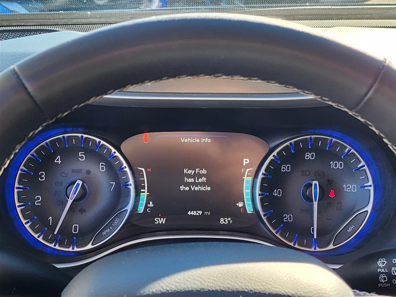 Chrysler Pacifica Touring L 2023