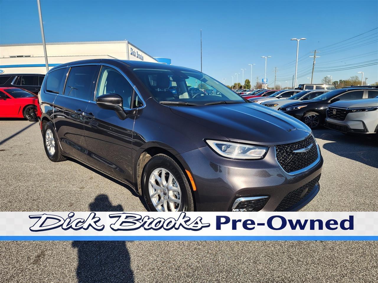 2023 Chrysler Pacifica Touring L