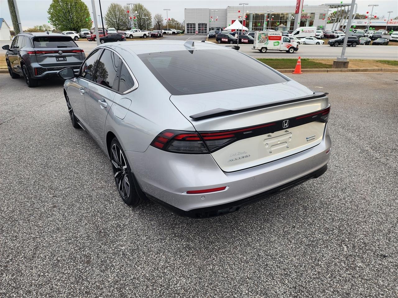 Honda Accord Touring Hybrid 2024