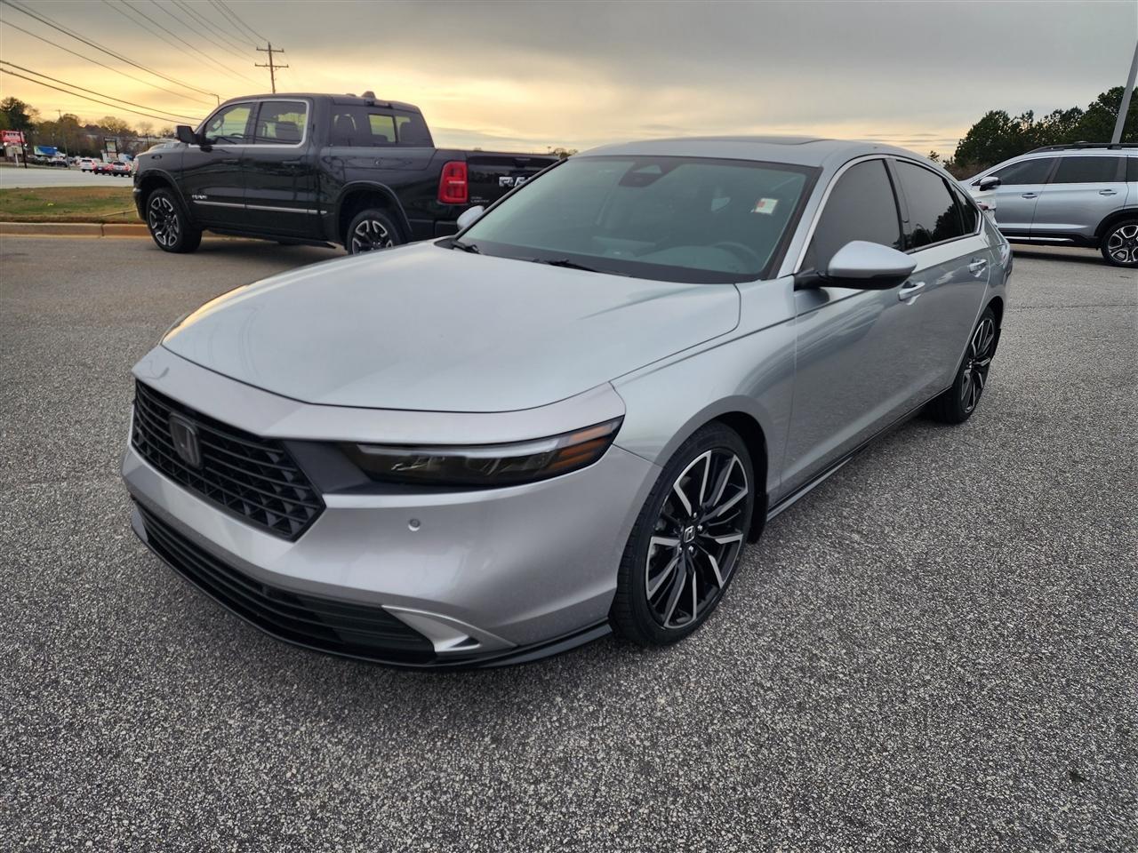 Honda Accord Touring Hybrid 2024