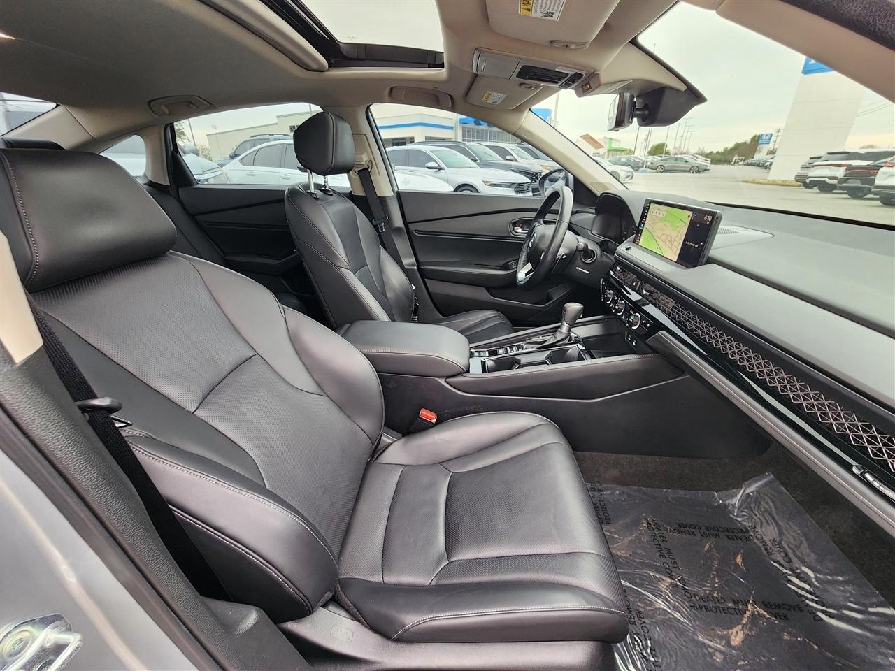 Honda Accord Touring Hybrid 2024