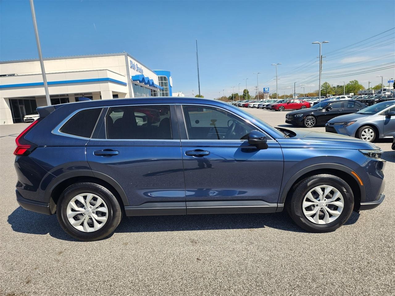 Honda CR-V LX 2WD 2025