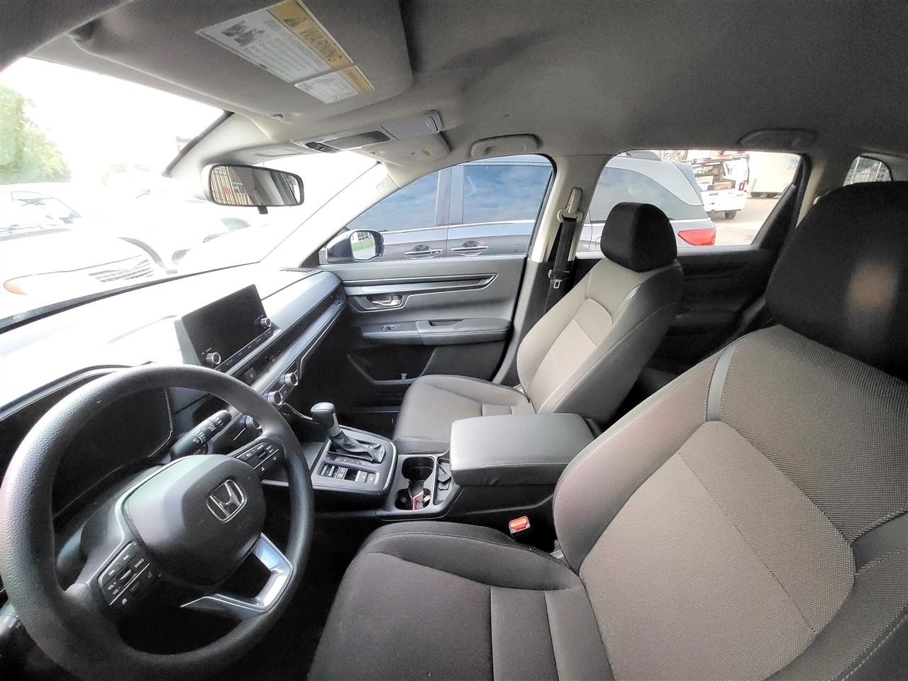 Honda CR-V LX 2WD 2025