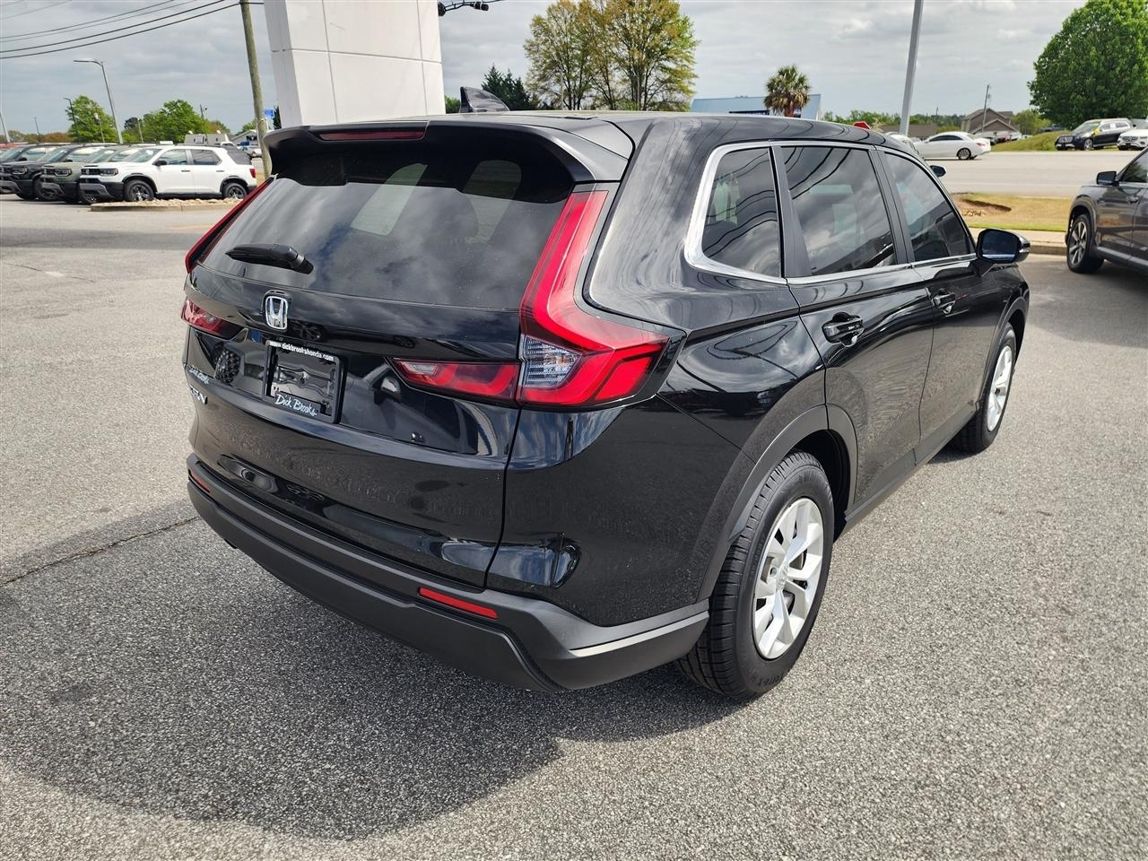 Honda CR-V LX 2WD 2025