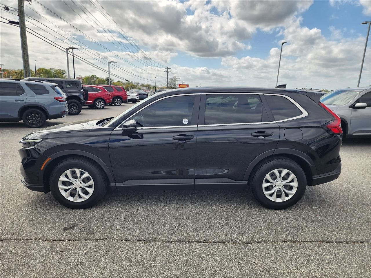 Honda CR-V LX 2WD 2025