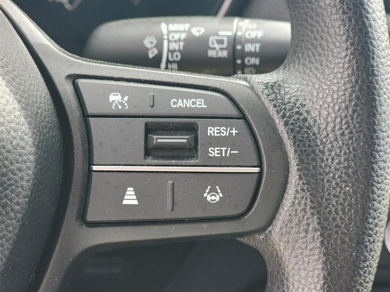 Honda CR-V LX 2WD 2025