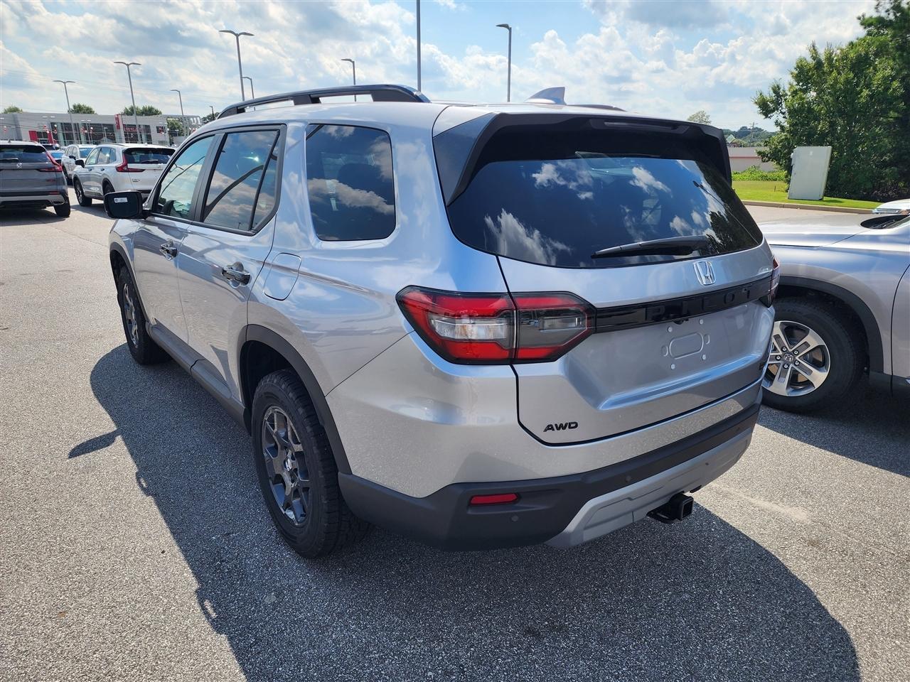 Honda Pilot TrailSport AWD 2025