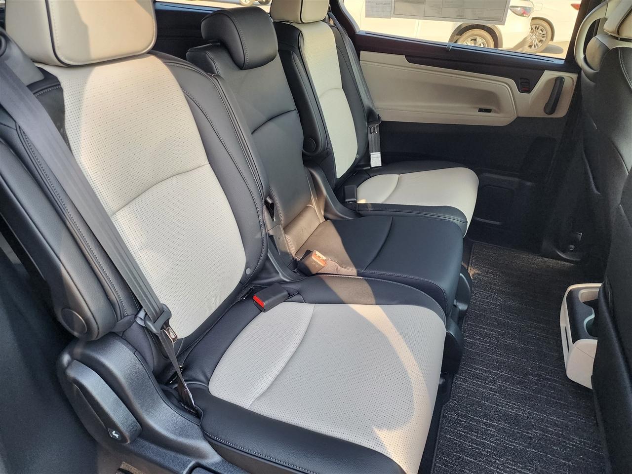 Honda Odyssey Elite 2026