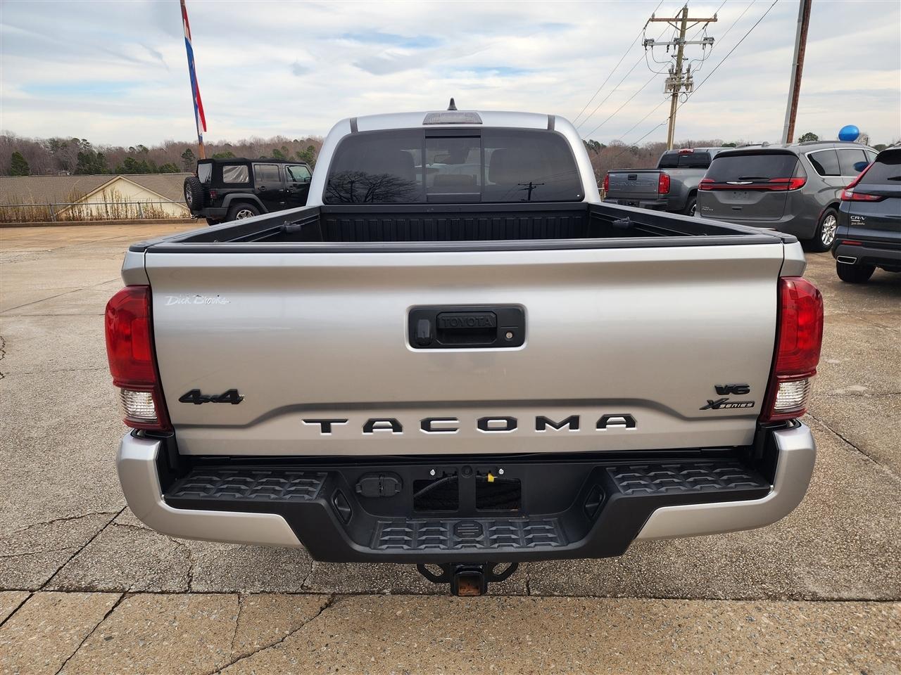 Toyota Tacoma SR5 Double Cab Super Long Bed V6 6AT 4WD 2022