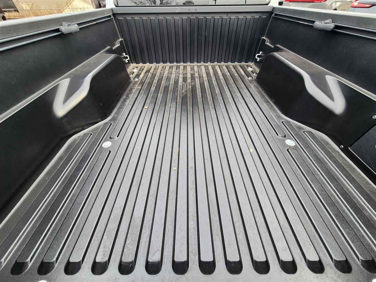 Toyota Tacoma SR5 Double Cab Super Long Bed V6 6AT 4WD 2022