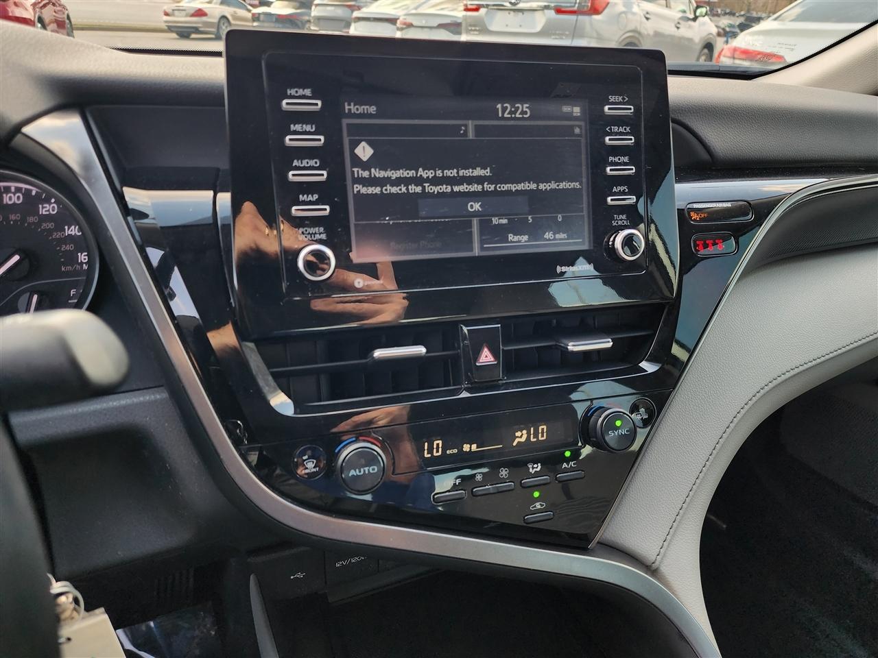 Toyota Camry SE 2023