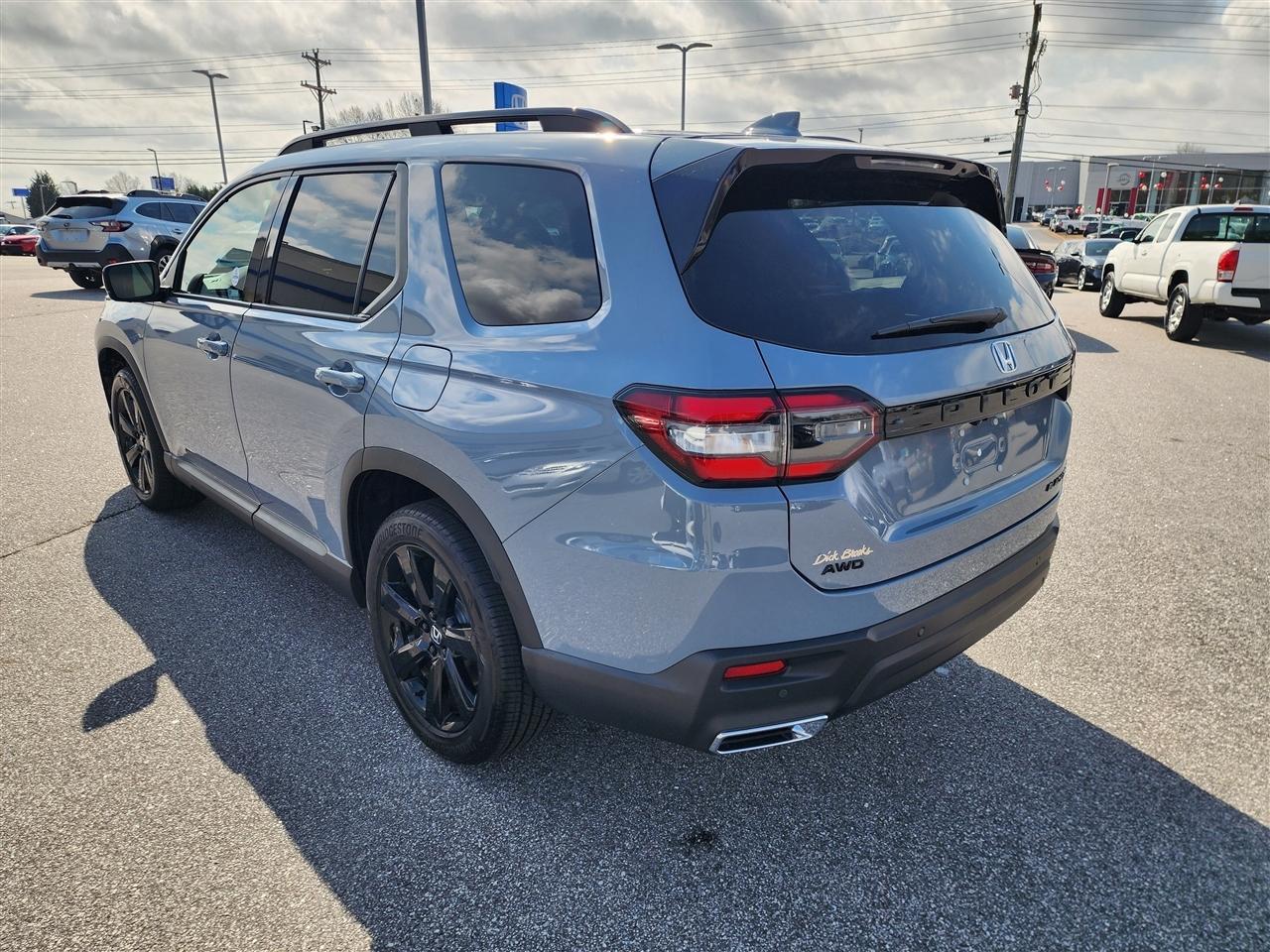 Honda Pilot Black Edition AWD 2025