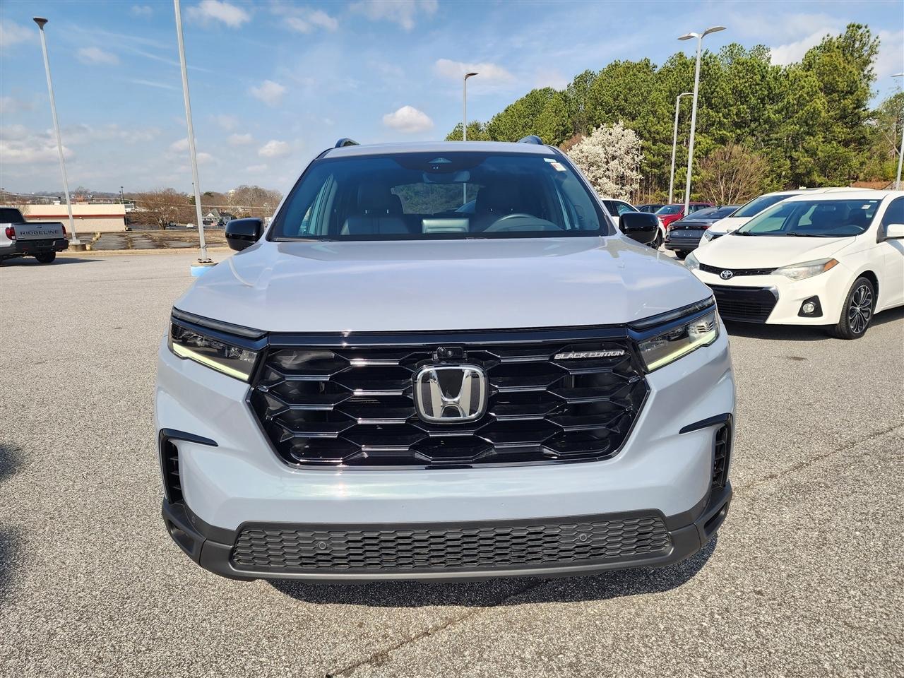 Honda Pilot Black Edition AWD 2025