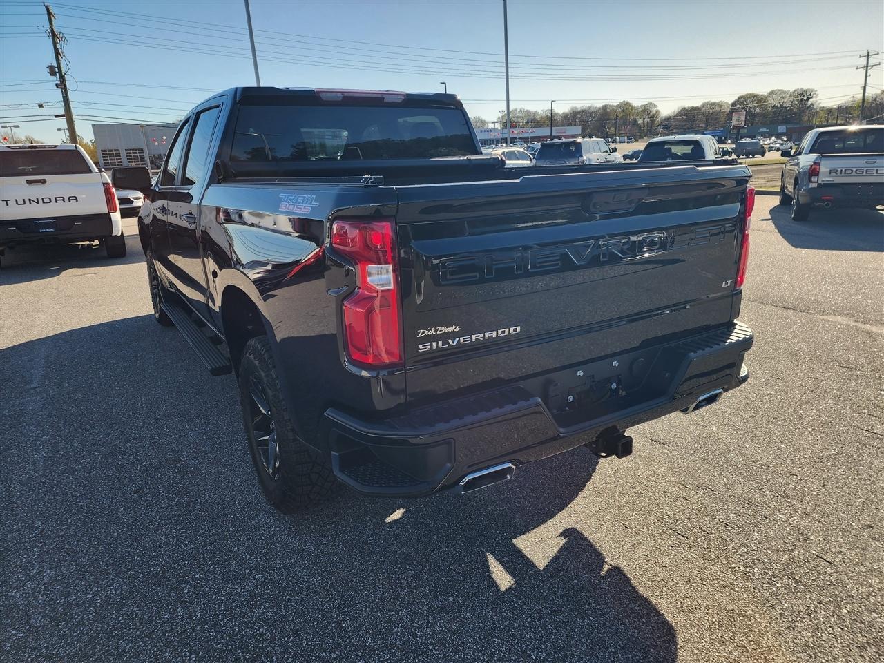 Chevrolet Silverado 1500 Trail Boss LT Crew Cab 4WD 2024