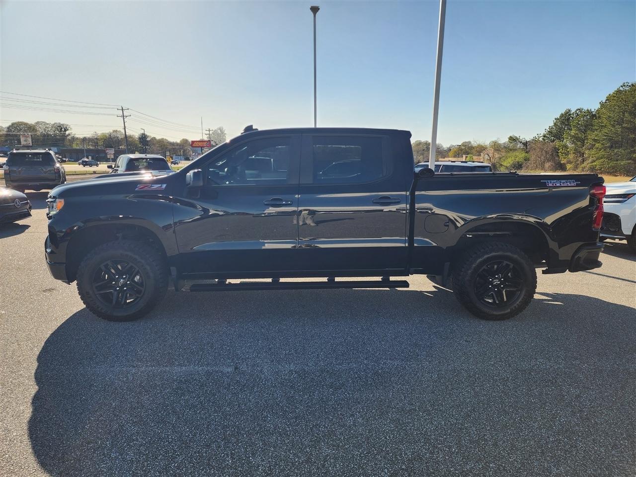 Chevrolet Silverado 1500 Trail Boss LT Crew Cab 4WD 2024