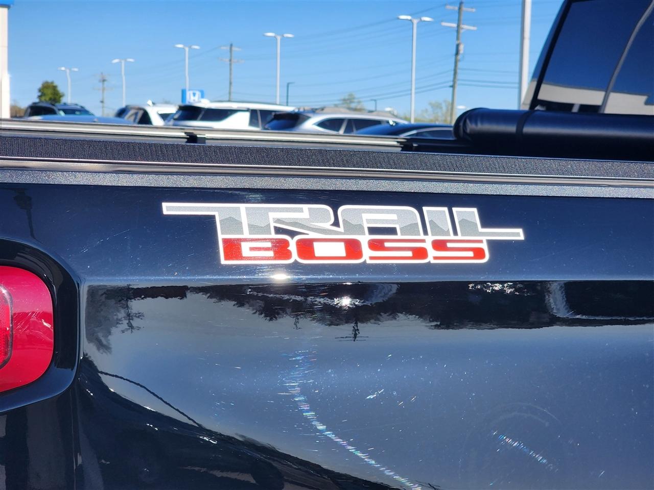 Chevrolet Silverado 1500 Trail Boss LT Crew Cab 4WD 2024