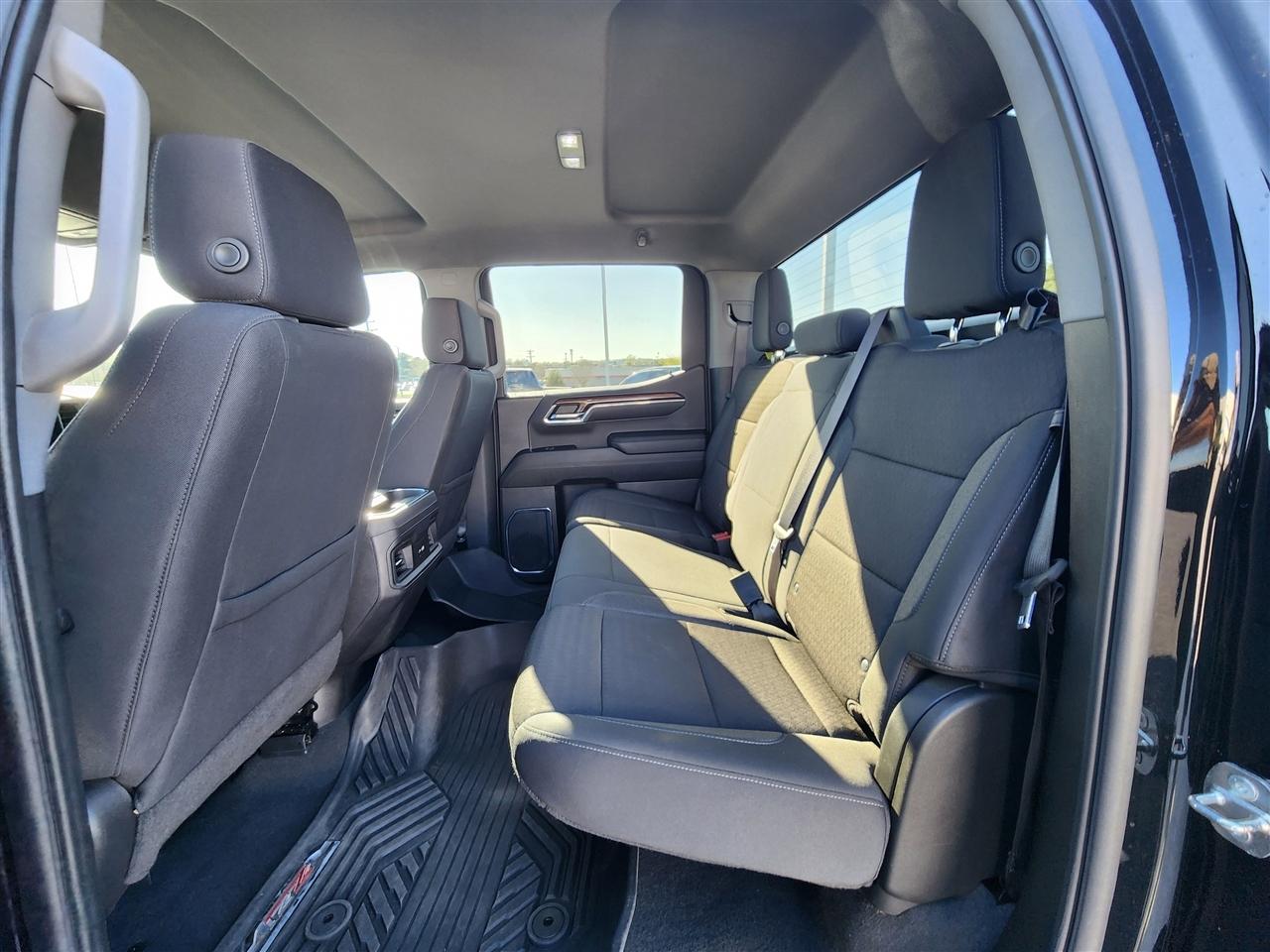 Chevrolet Silverado 1500 Trail Boss LT Crew Cab 4WD 2024