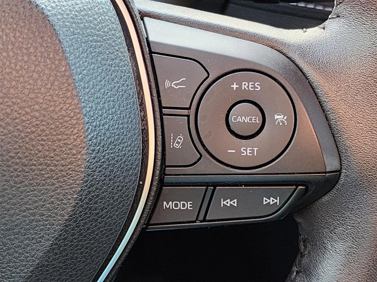 Toyota RAV4 XLE Premium 2024