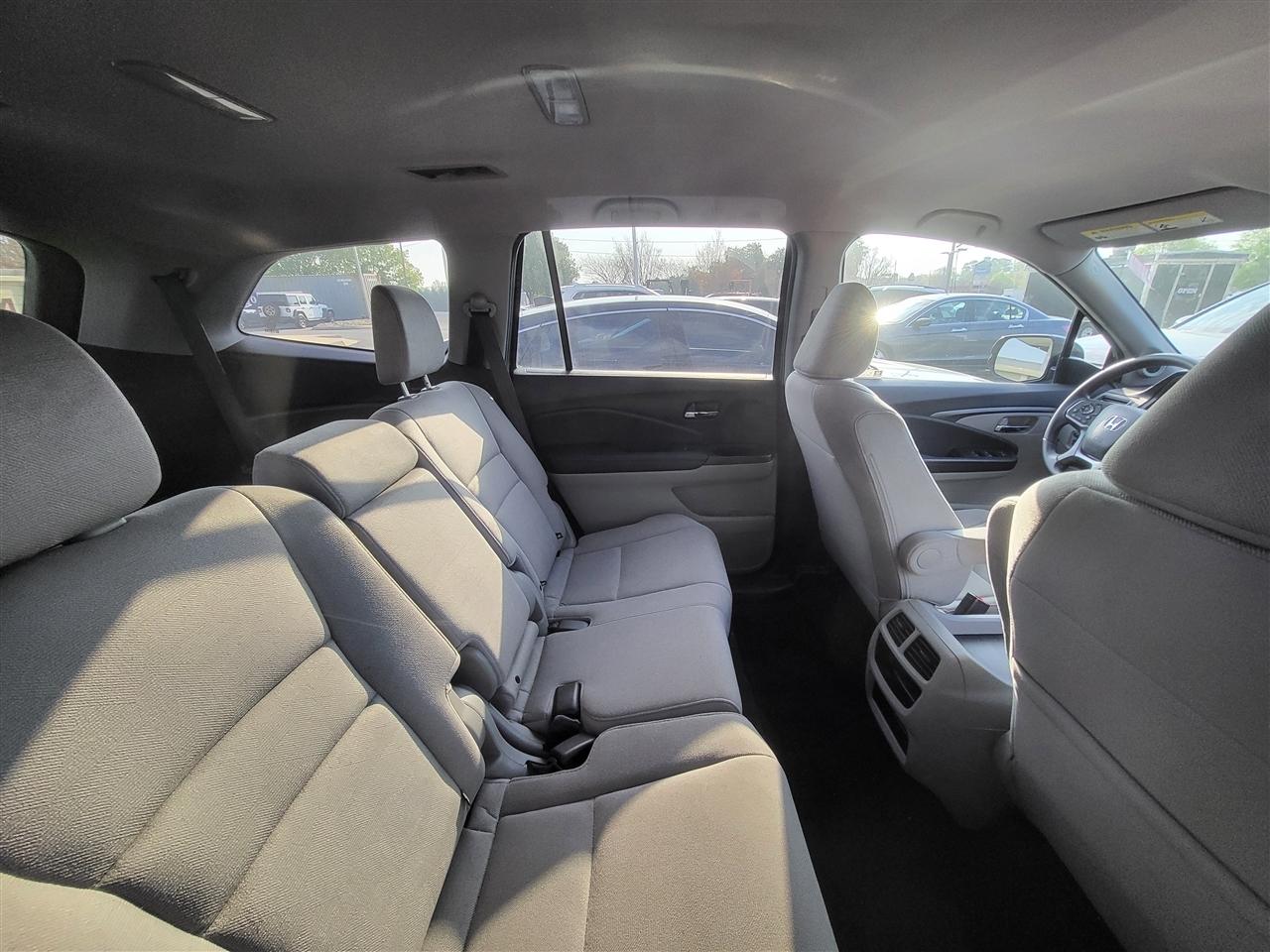 Honda Pilot LX 2WD 2020