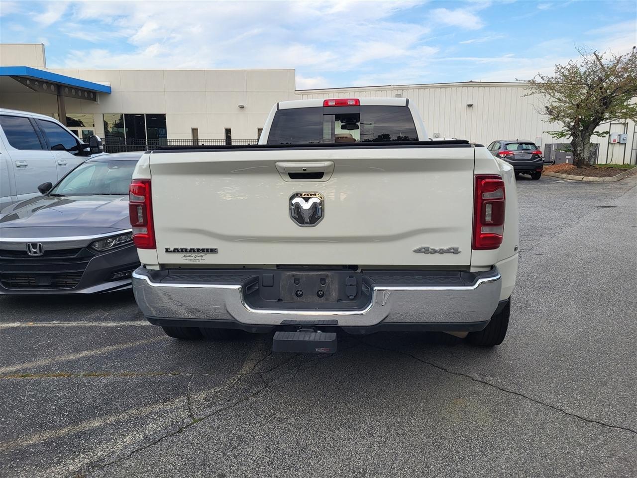 RAM 3500 Laramie Crew Cab LWB 4WD DRW 2023