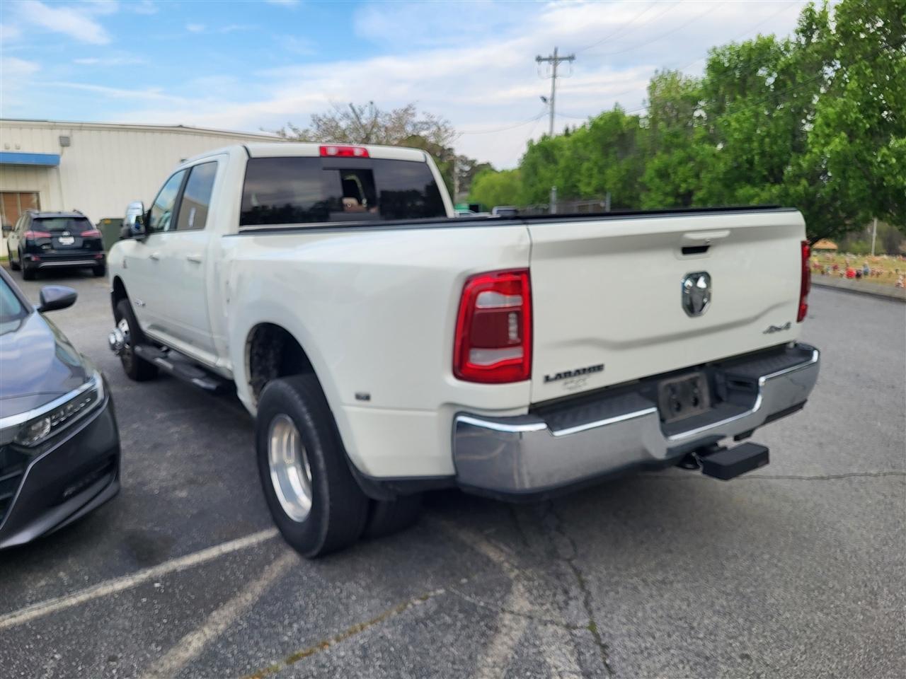 RAM 3500 Laramie Crew Cab LWB 4WD DRW 2023