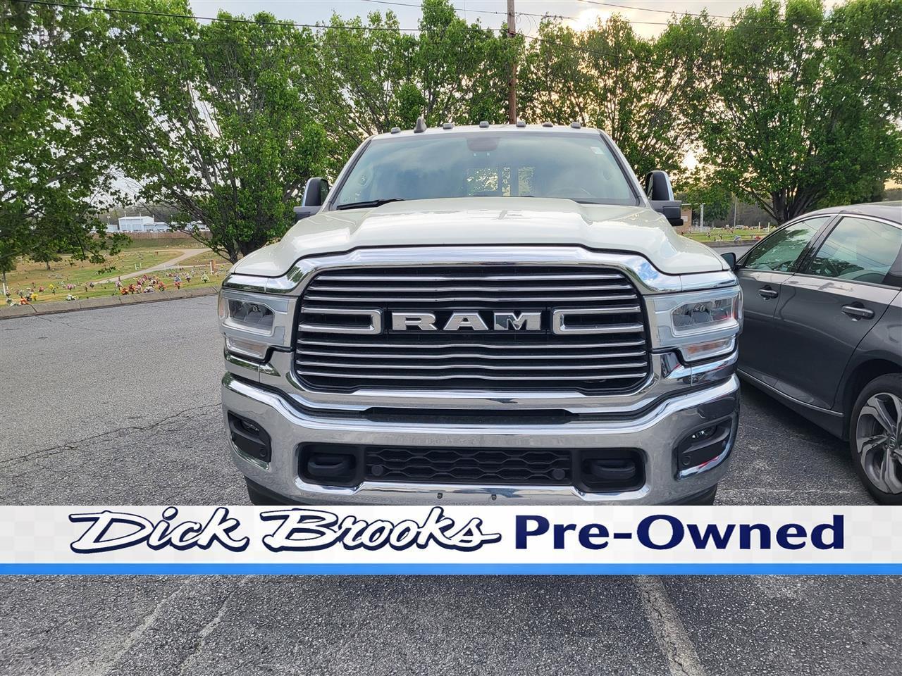 RAM 3500 Laramie Crew Cab LWB 4WD DRW 2023