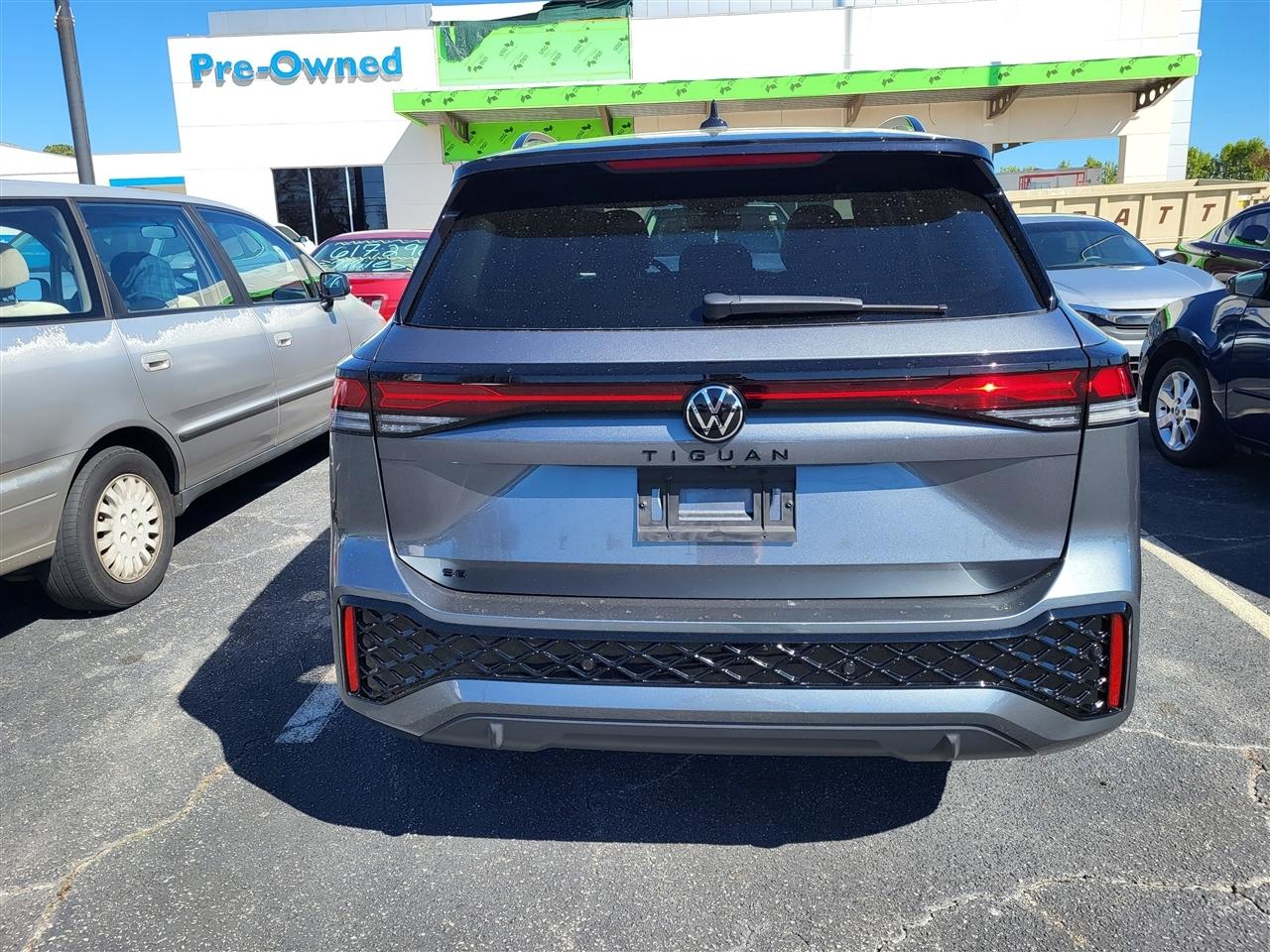 Volkswagen Tiguan SE R-Line Black 2025