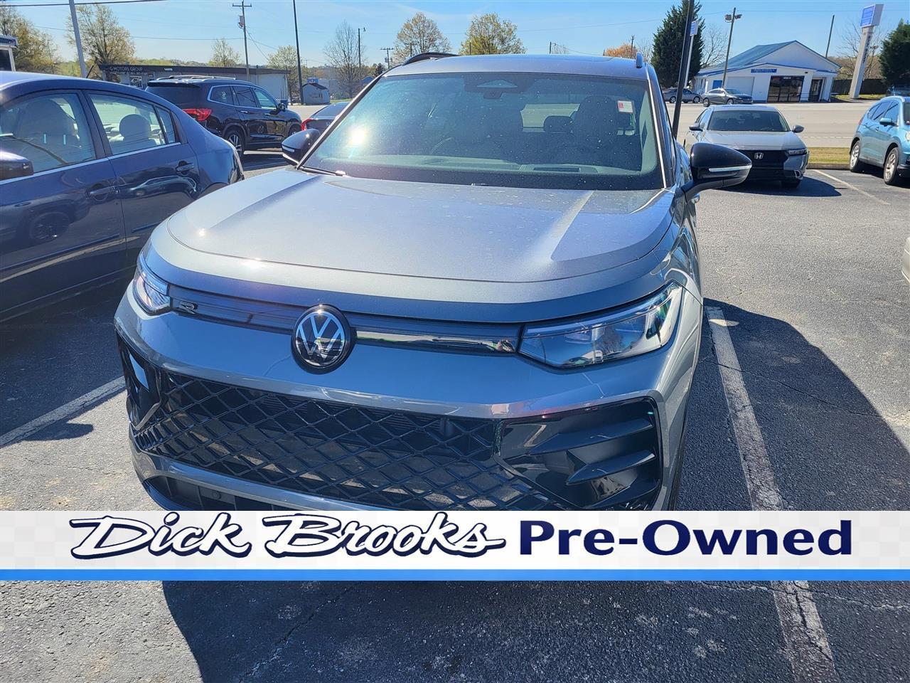 Volkswagen Tiguan SE R-Line Black 2025