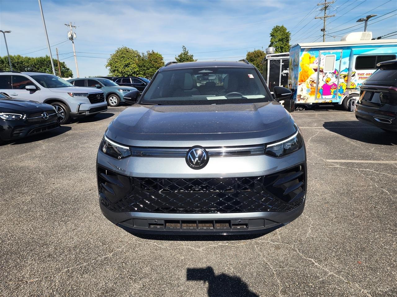 Volkswagen Tiguan SE R-Line Black 2025