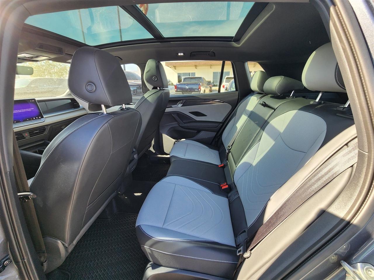 Volkswagen Tiguan SE R-Line Black 2025