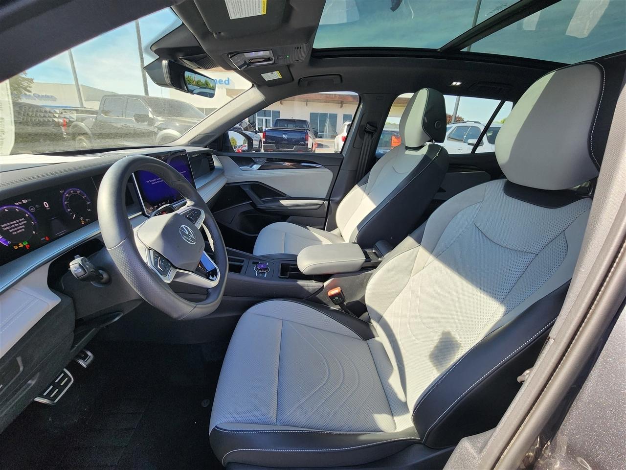 Volkswagen Tiguan SE R-Line Black 2025