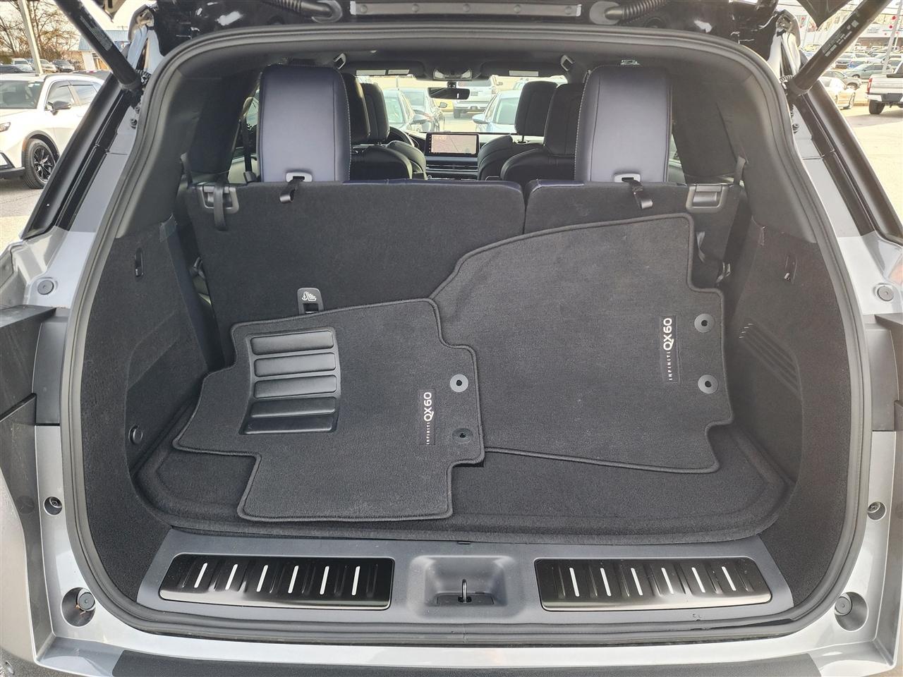 Infiniti QX60 LUXE AWD 2026