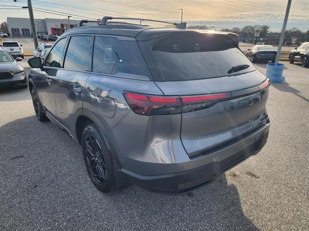 Infiniti QX60 LUXE AWD 2026