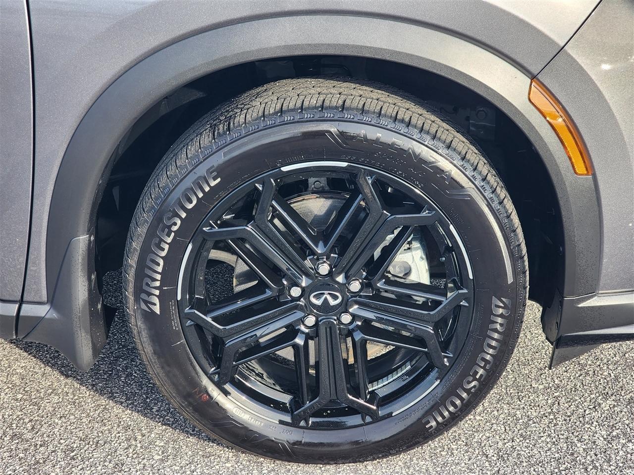 Infiniti QX60 LUXE AWD 2026